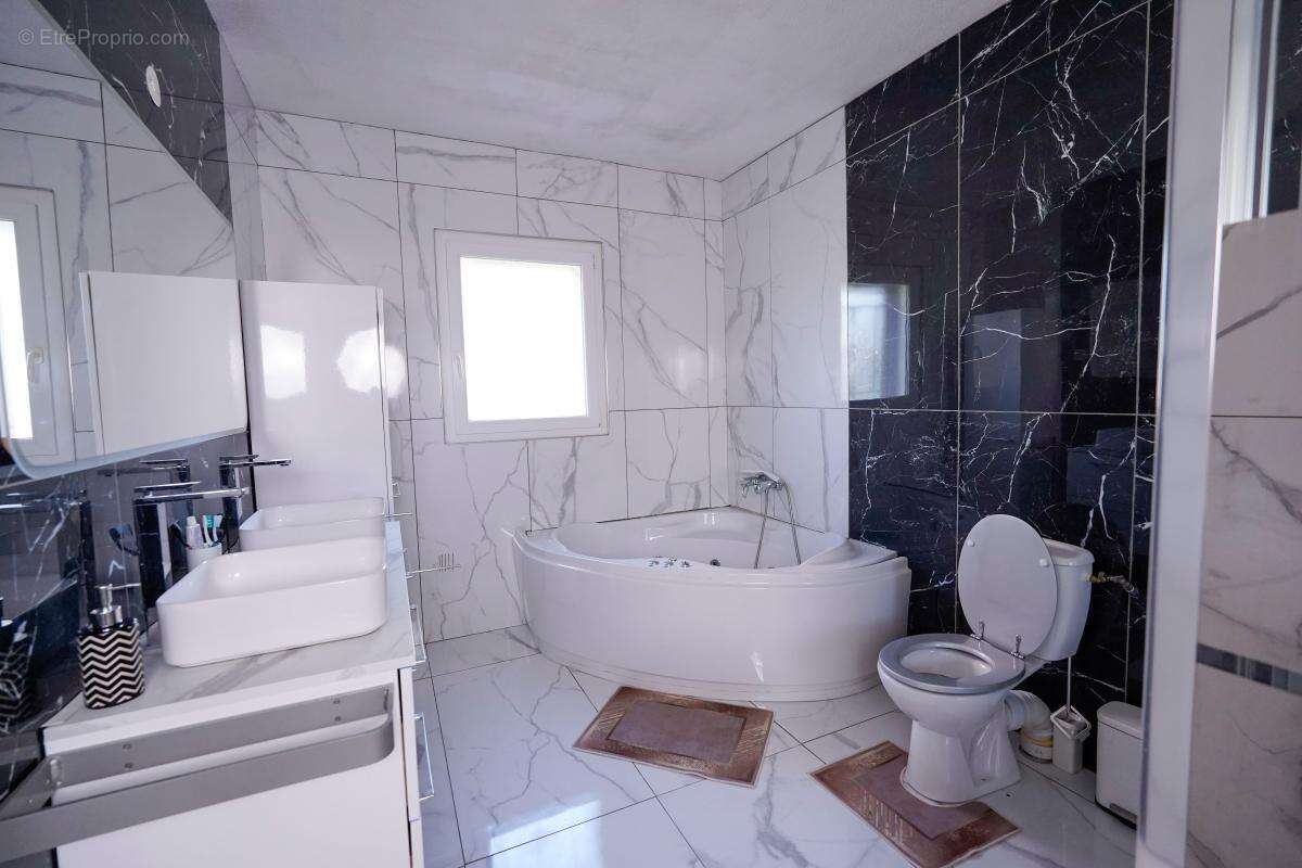 Maison à RAMONVILLE-SAINT-AGNE