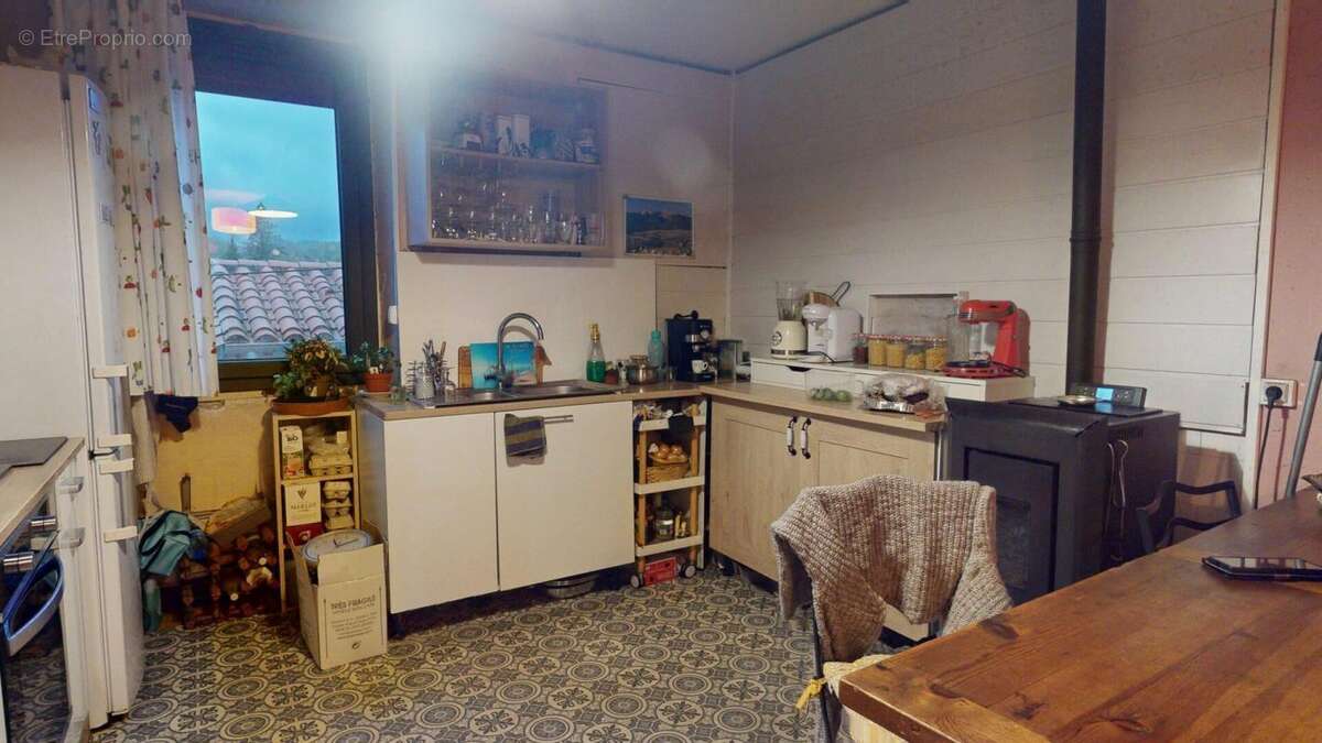 Appartement à SAINT-LAURENT-DE-CERDANS