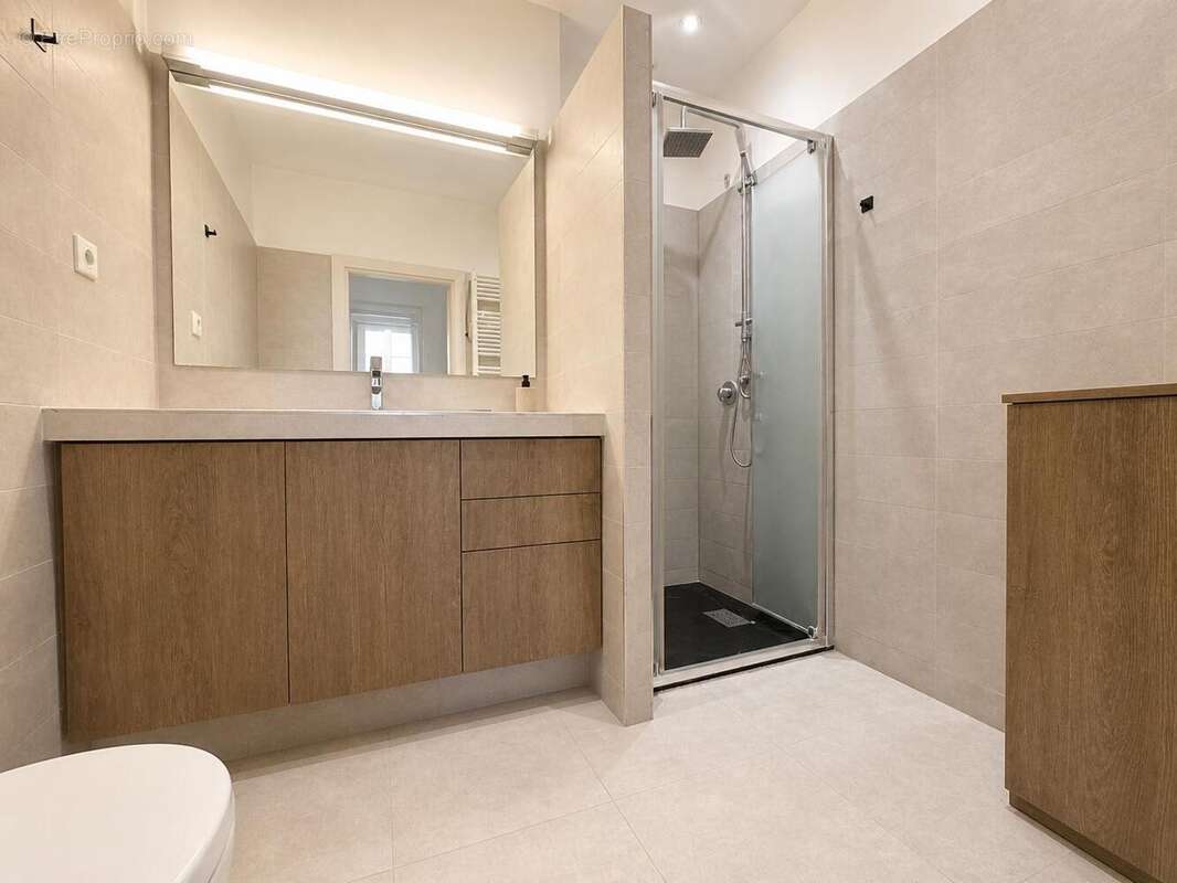  - Appartement à NICE