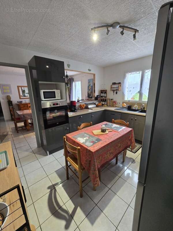 Maison à MAREUIL-SUR-LAY-DISSAIS