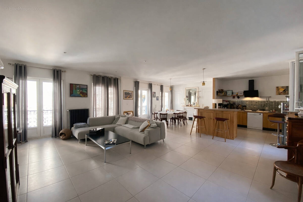 Appartement à SAINT-ETIENNE