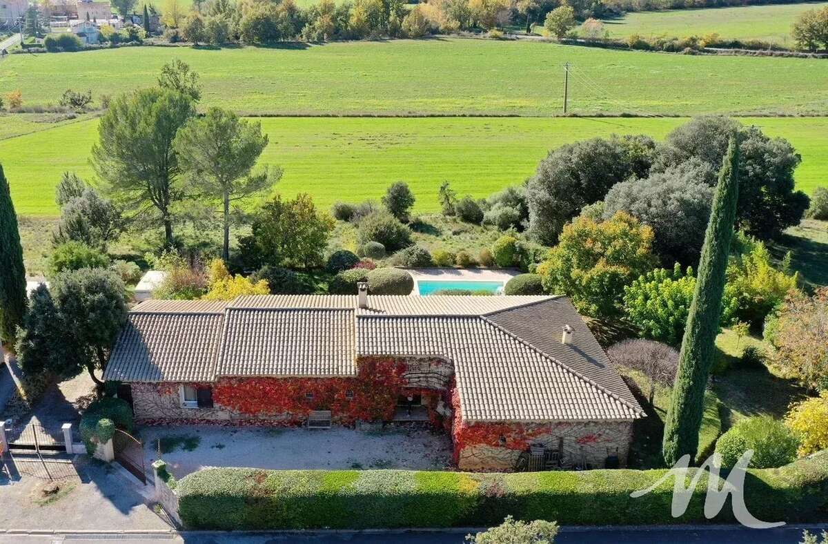 Maison à FOX-AMPHOUX