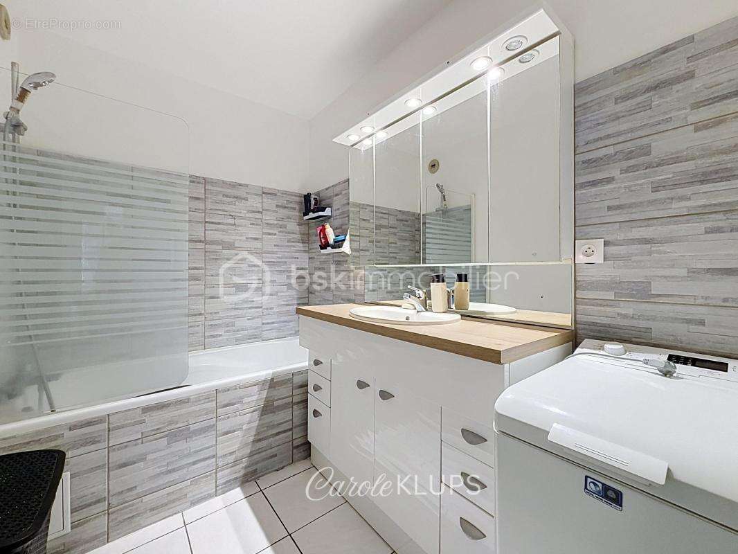 WITTENHEIM – Appartement 3 pièces de 75 m² avec ascenseur, cave et deux balcons - photo 10