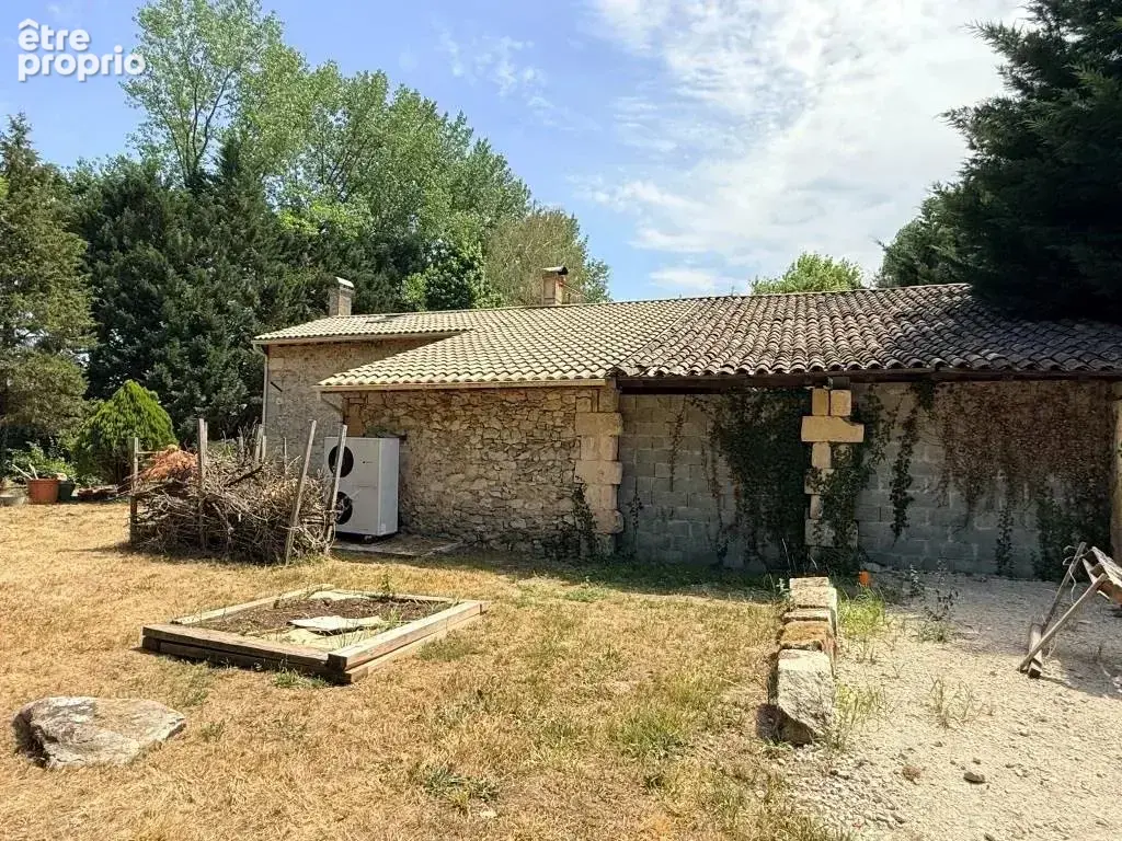 St christoly maison pierre sur 5700 m2 - photo 10