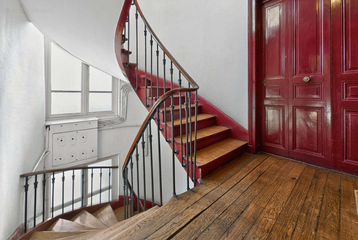 Appartement à PARIS-10E