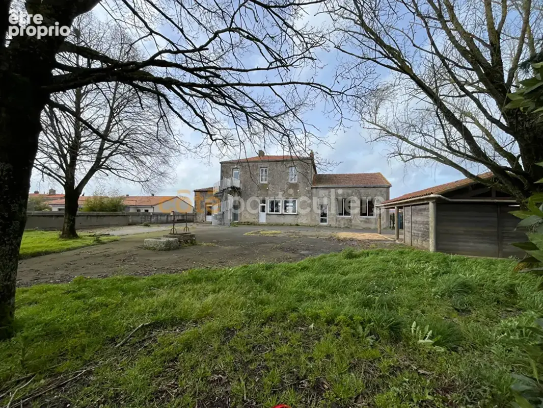 Un lieu atypique à réinventer ? ancienne école à la bruffière - photo 3