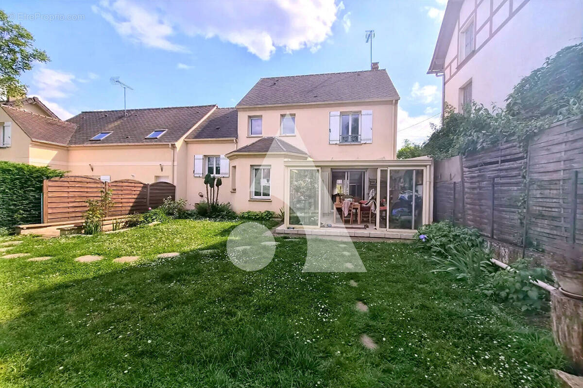 Maison à PARMAIN