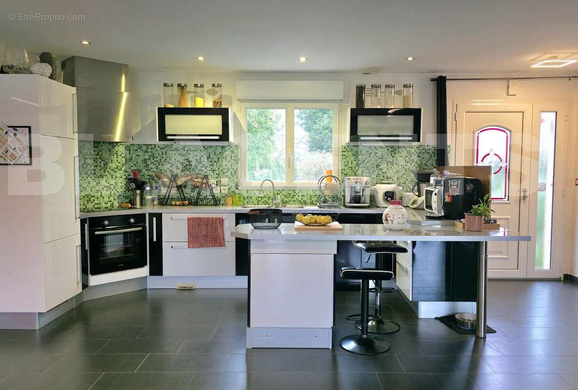 20250926_183748 - Maison à PONTVALLAIN