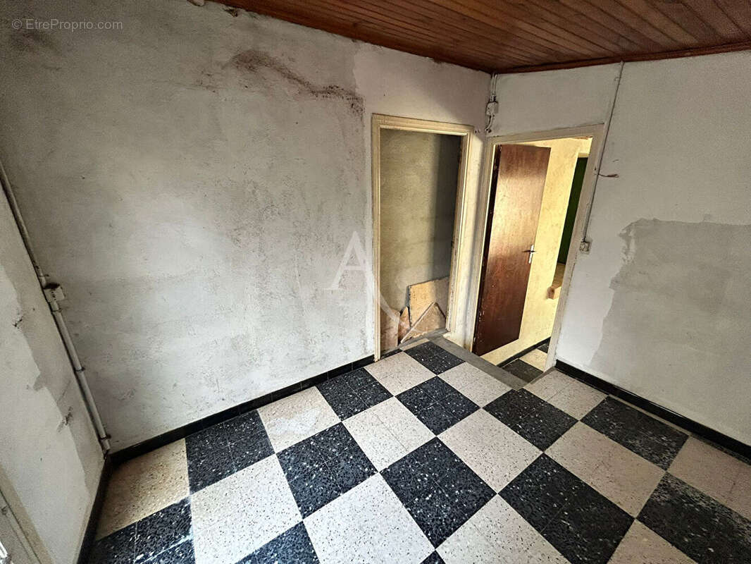 Maison à rénover t4 située entre Narbonne et Lézignan Corbieres - photo 10