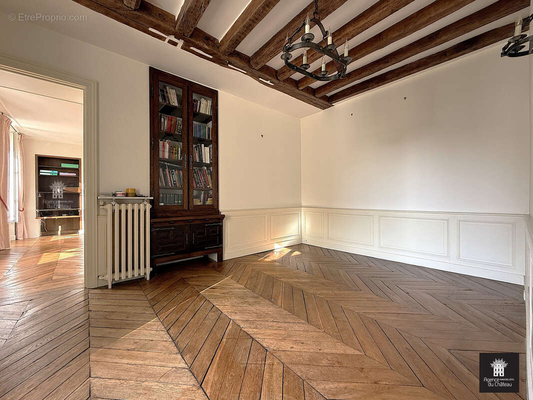 Appartement à VERSAILLES