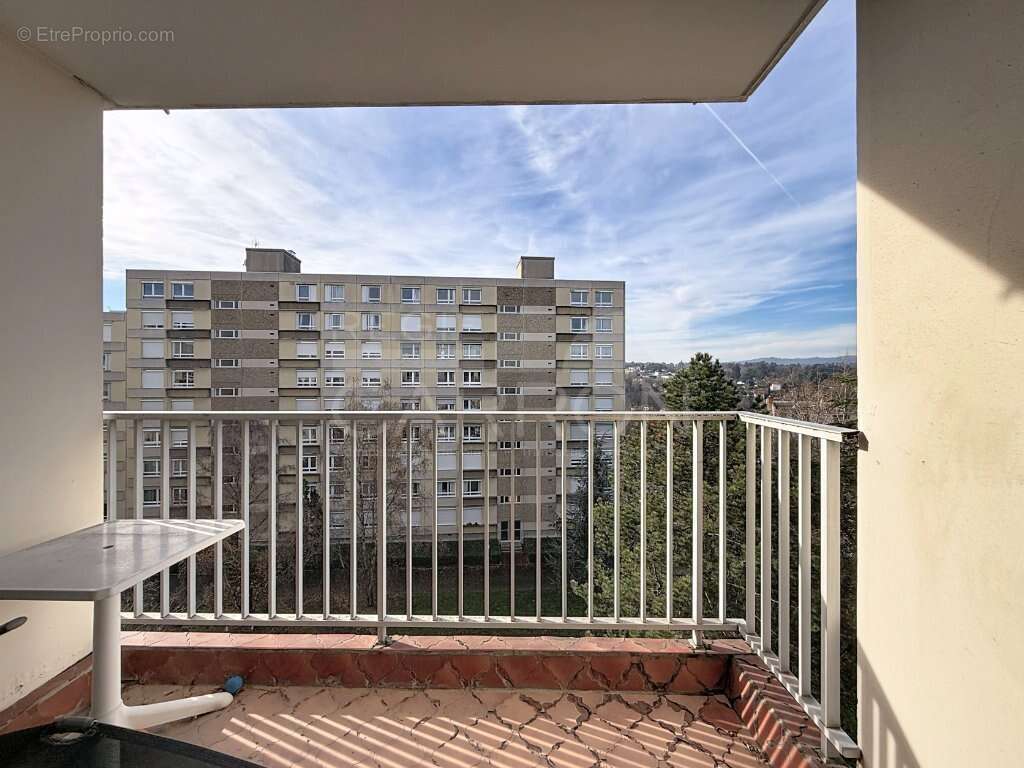 Appartement à OULLINS