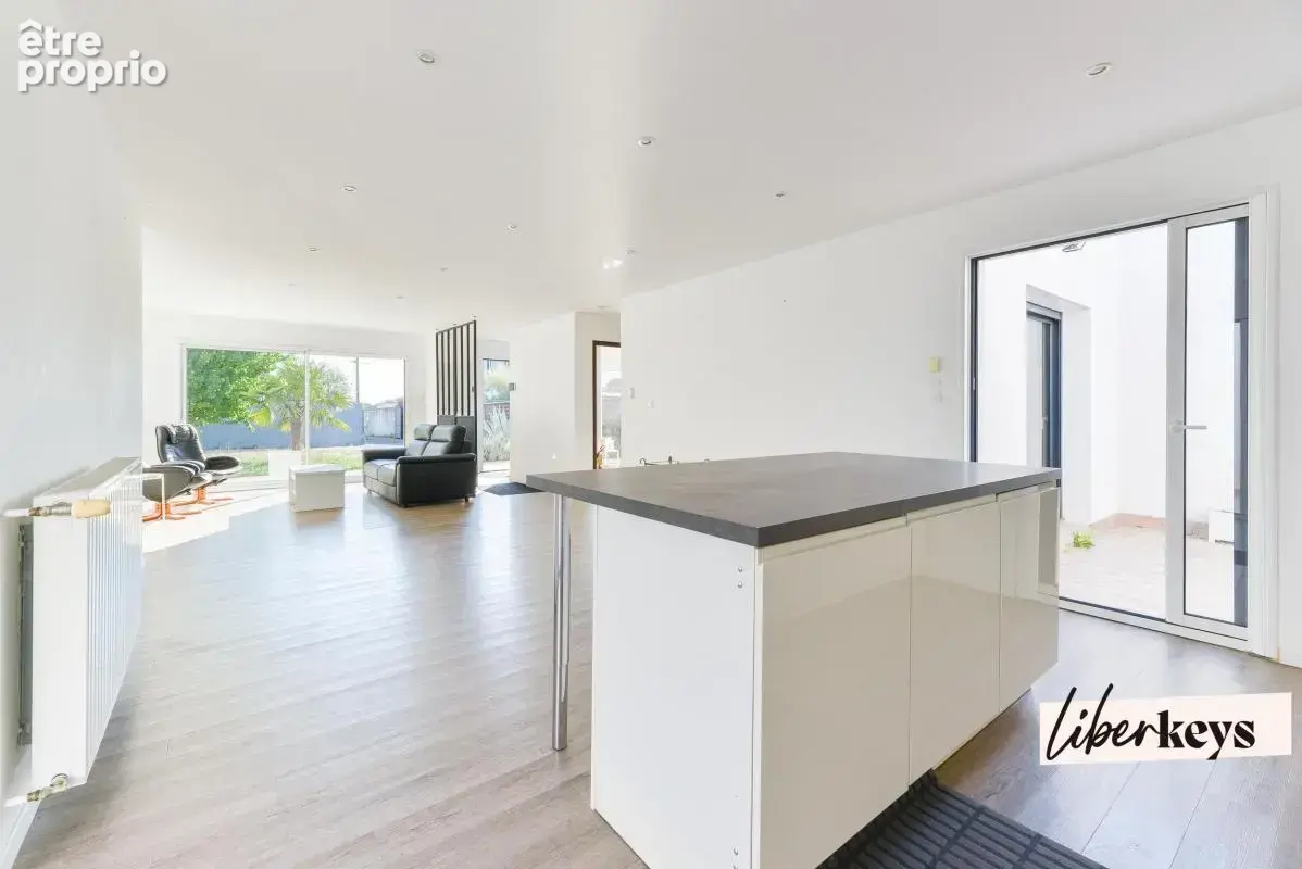 Maison contemporaine de plain-pied 4 chambres Nord Chézine - photo 9