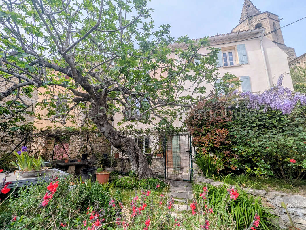 Maison à MAZAN