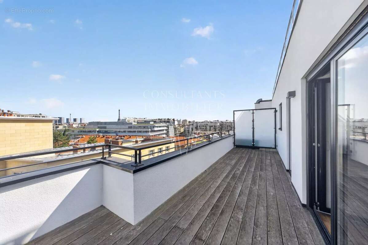 Appartement à PARIS-15E