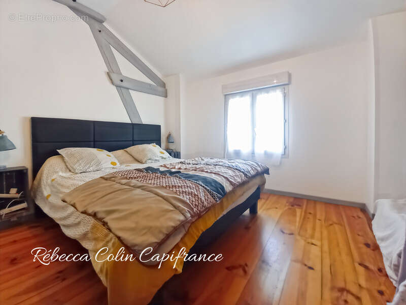 Maison à SAINT-CREPIN-D'AUBEROCHE