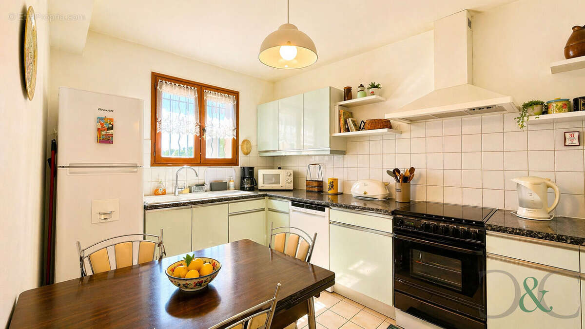 Appartement à BORMES-LES-MIMOSAS