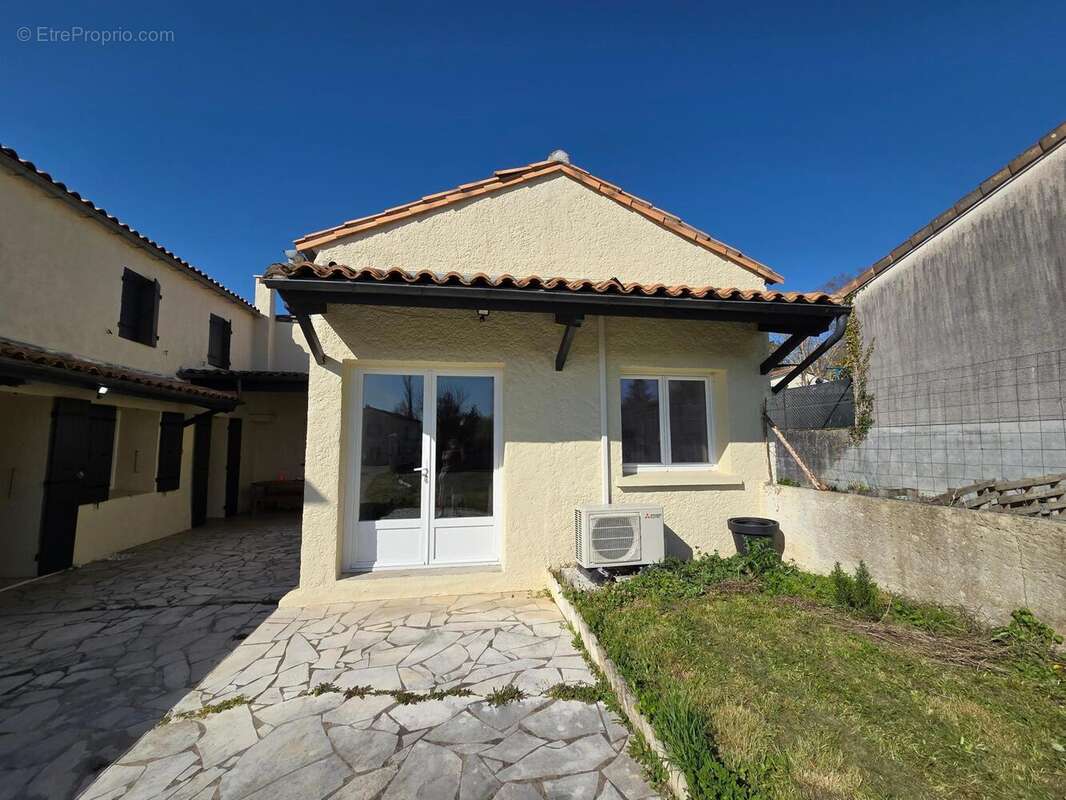 Photo 7 - Maison à MONTENDRE