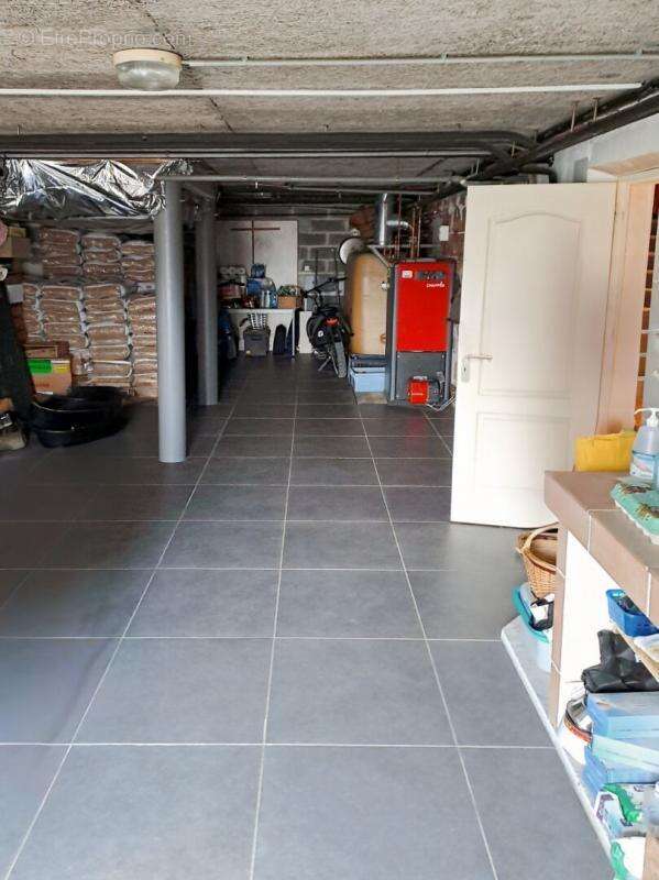 Maison à SAINT-JEAN-SUR-MOIVRE