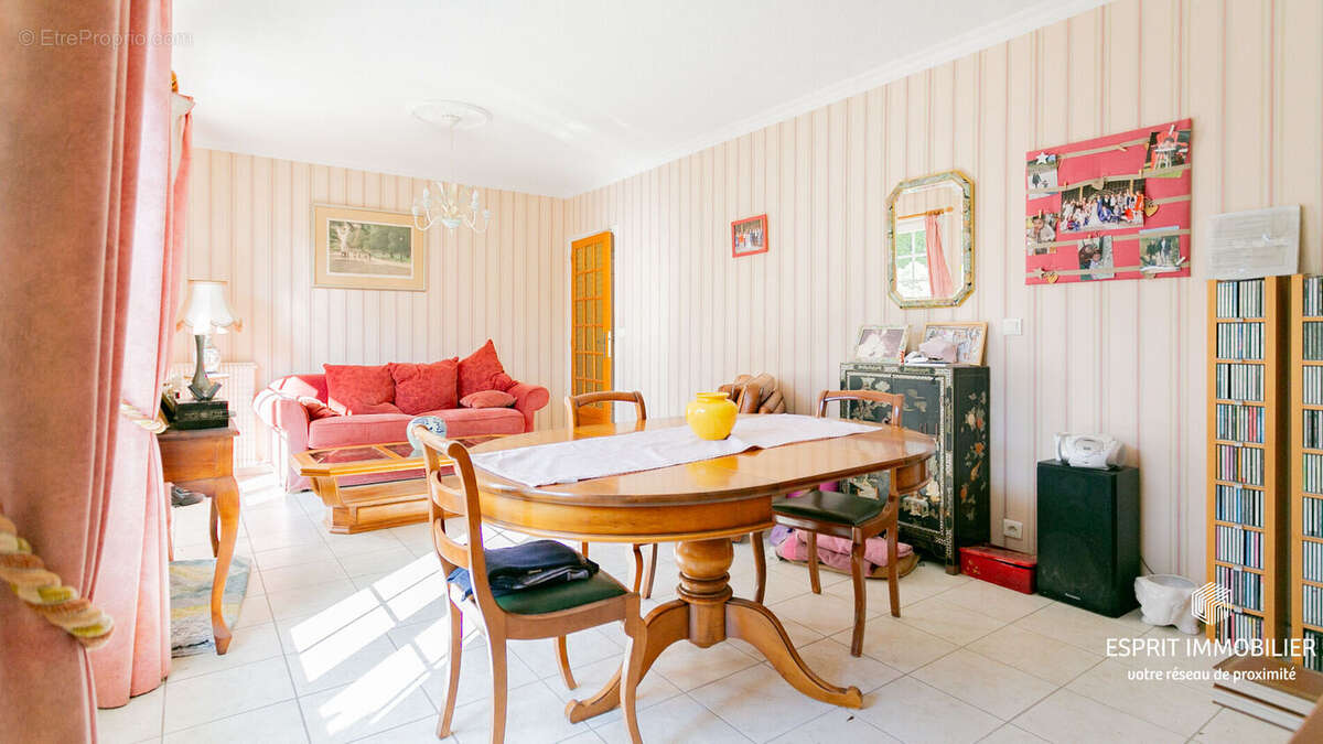 Trégunc - Maison familiale avec vie de plain-pied, 6 chambres, proche commerces - photo 8