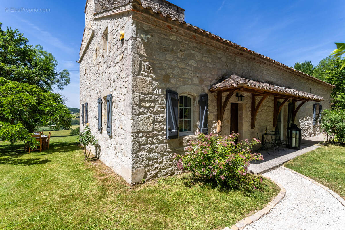 Maison à LAUZERTE