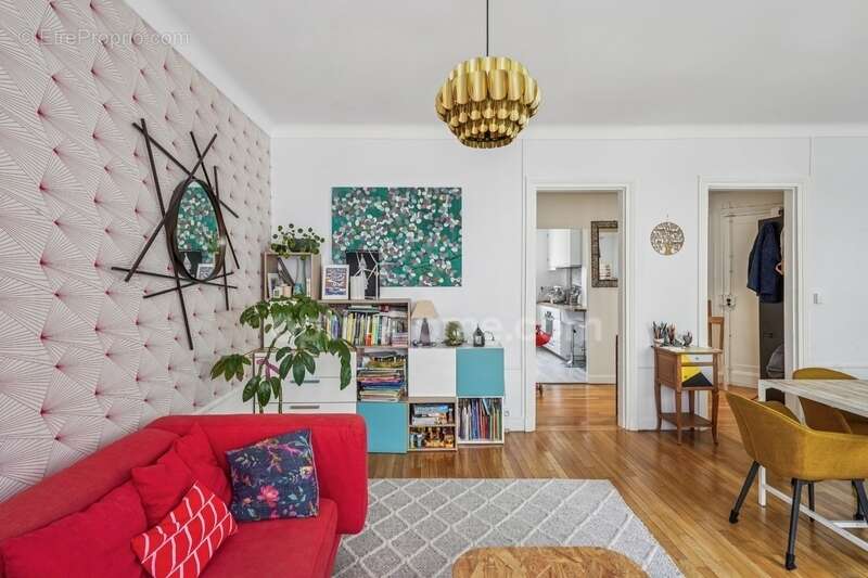 Appartement à PARIS-14E
