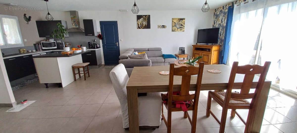 Maison à CARBONNE