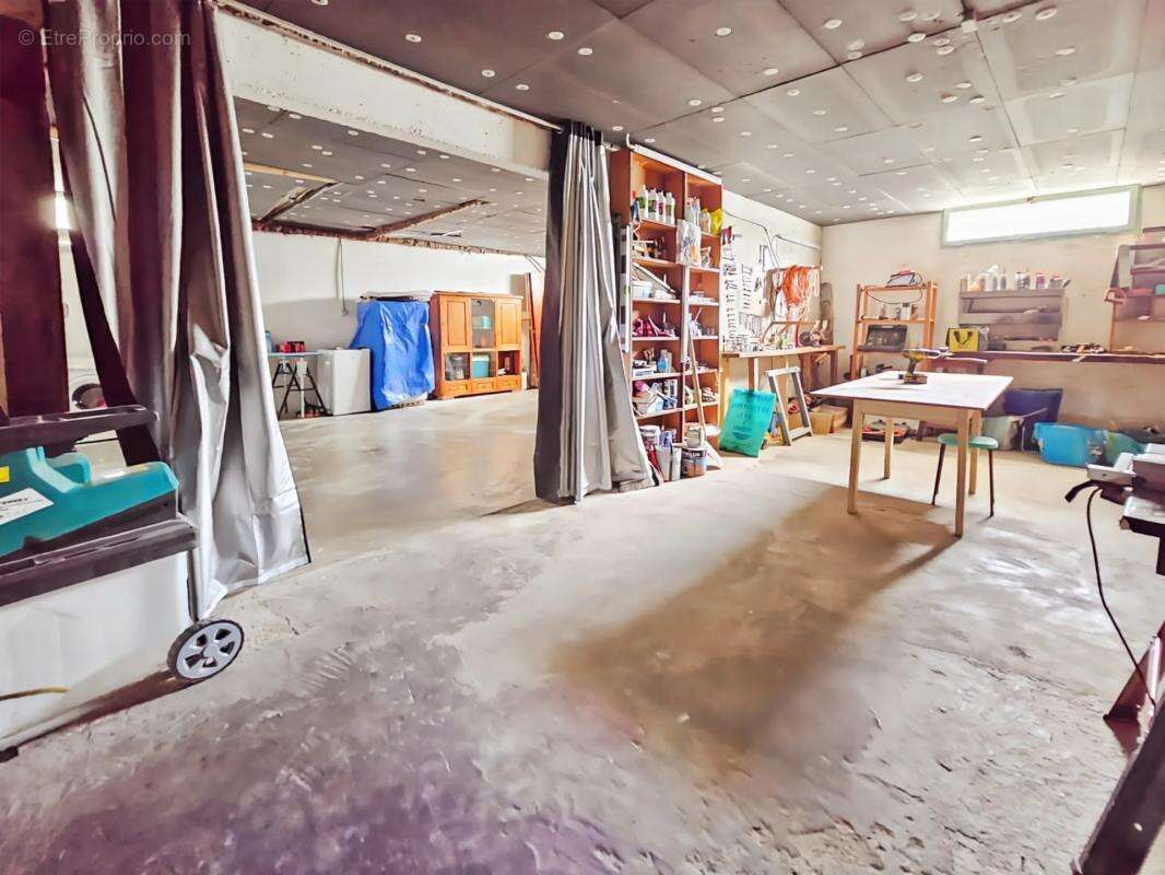 Maison à NISSAN-LEZ-ENSERUNE