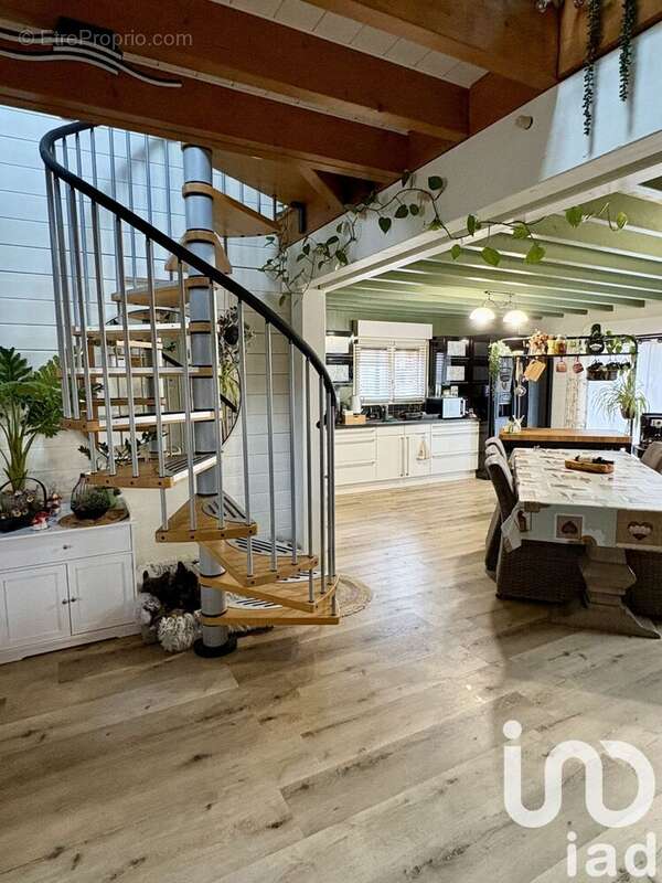 Photo 9 - Maison à HAUCOURT-MOULAINE