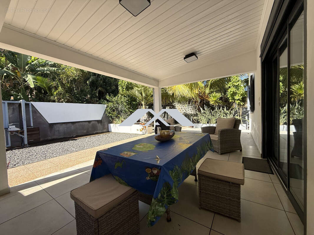 Maison 81 m² à Saint-Joseph  - photo 4