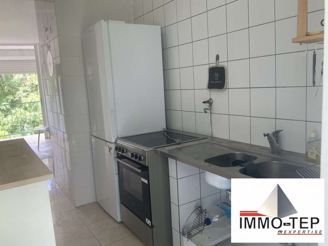 Appartement à LES ABYMES