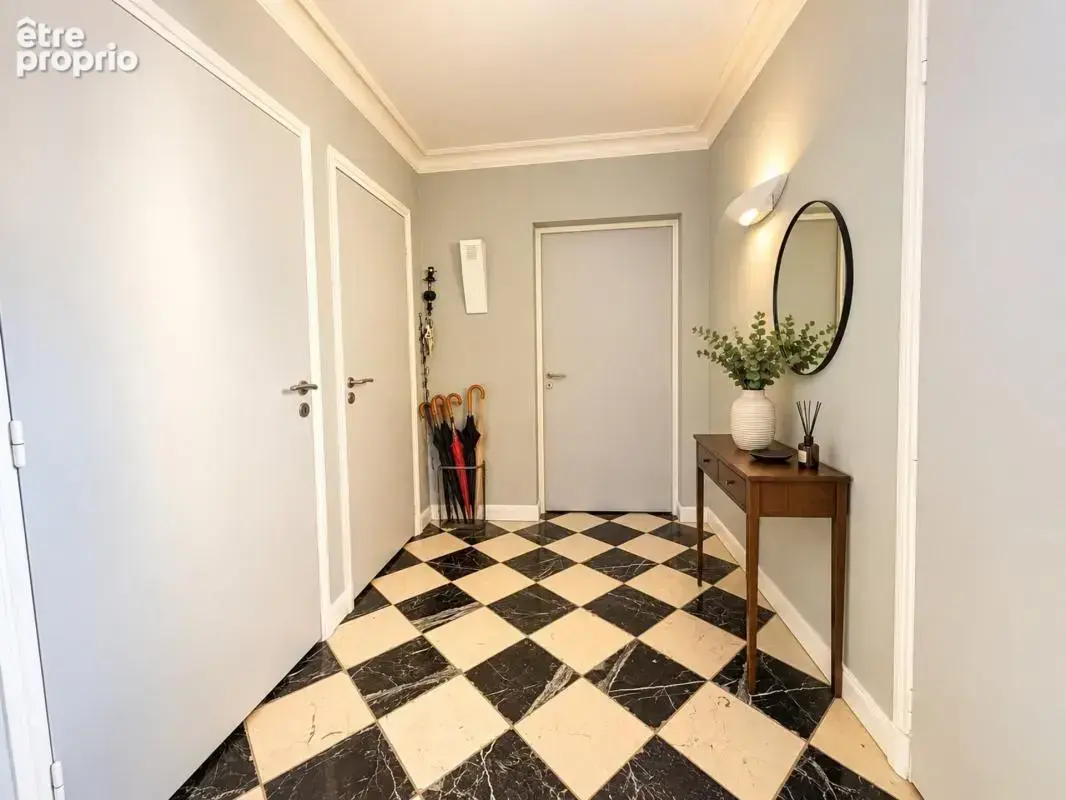 Loft contemporain au Mans – Pièce de vie 80 m² – 3 chambres – Terrasse – Garage - photo 5