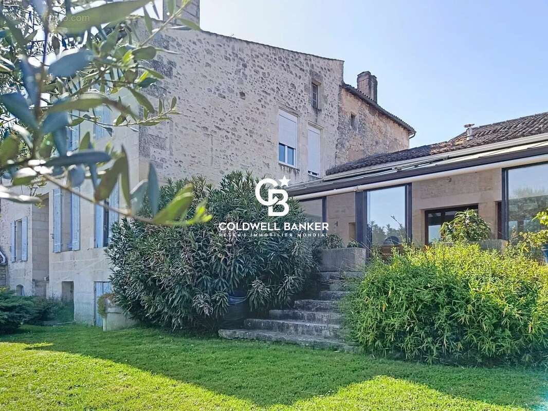 Maison à PONS