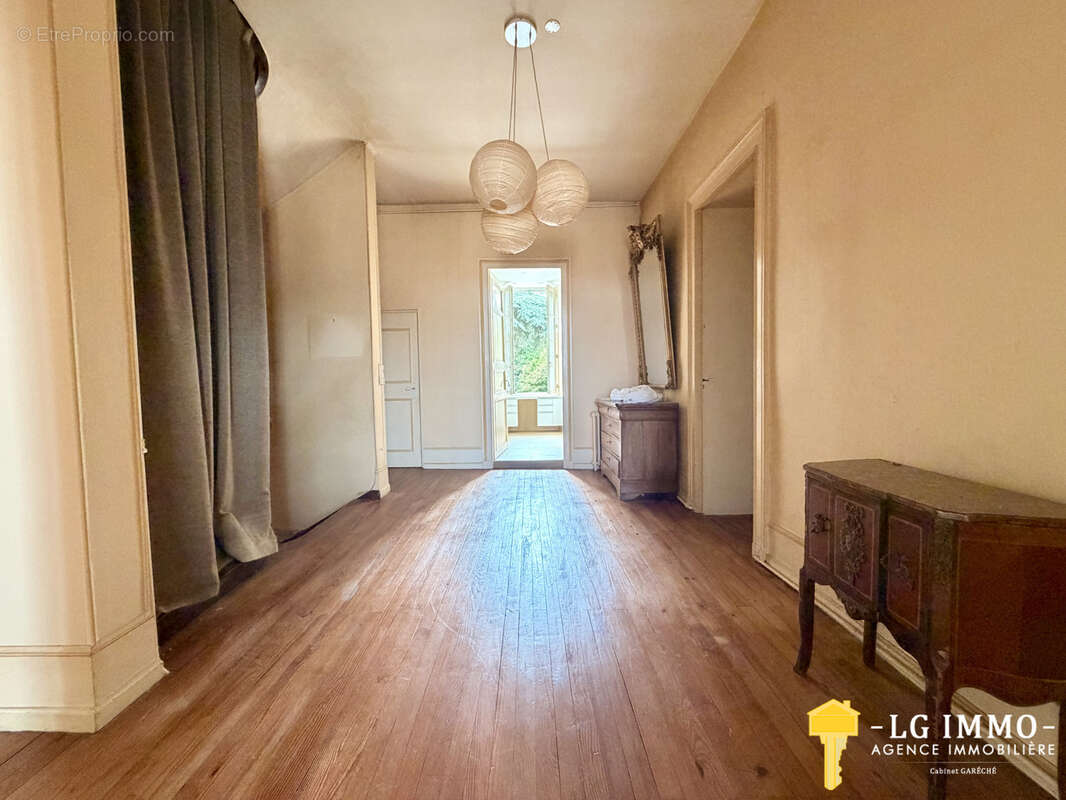Maison de maitre, 400 m2, 190 m2 dépendances, parc 7 000 m2 - photo 18
