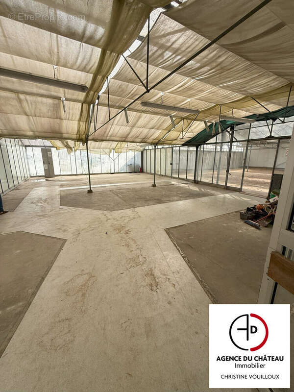Commerce 825 m² à Sully-Sur-Loire  - photo 9