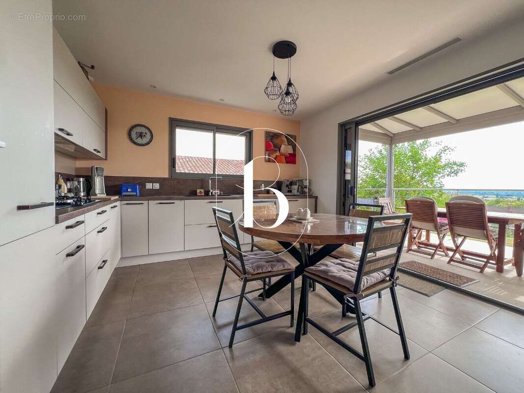 Maison 106 m² à Barjac  - photo 12