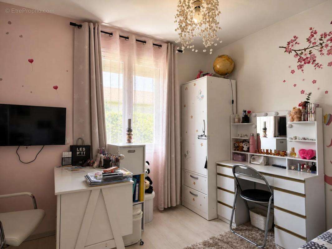 Maison de 7 pièces de 113 m² à Les Roches-de-Condrieu - photo 17