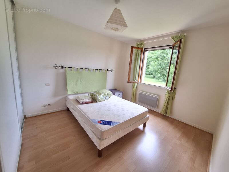 Maison à MAYRINHAC-LENTOUR