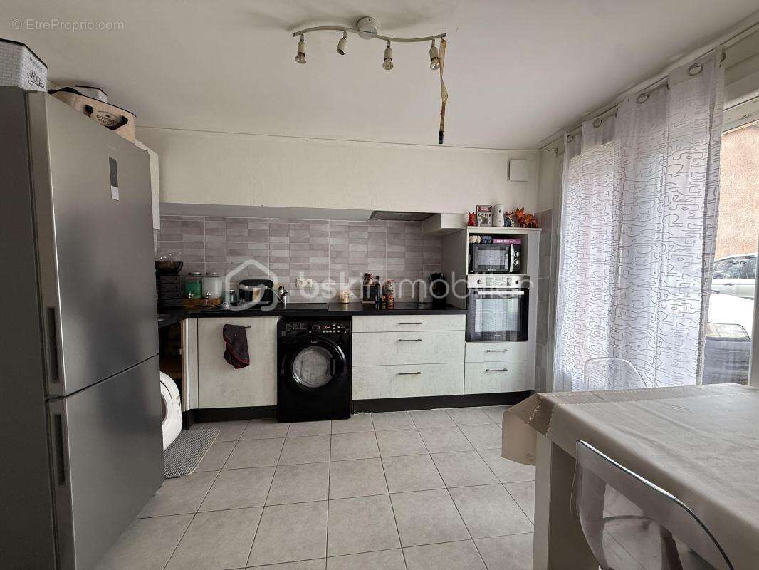 Exclusivité LABASTIDE-BEAUVOIR, Immeuble de rapport composé de deux T3 loués - Rentabilité Immédiate - photo 3