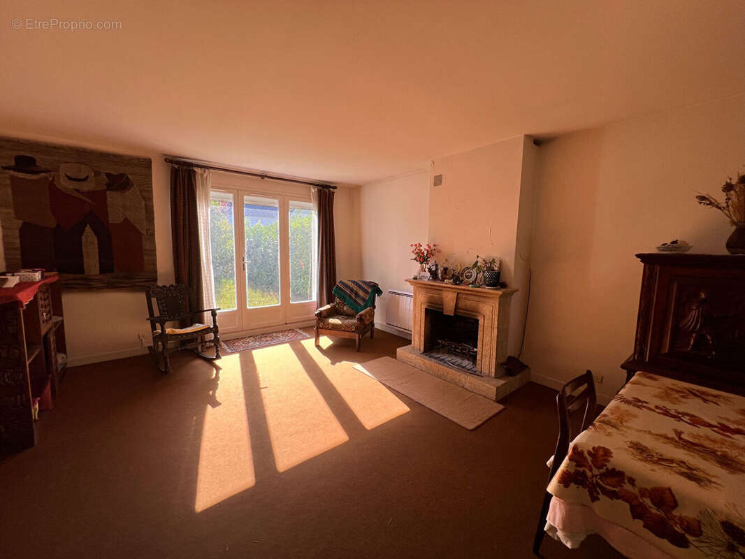 Maison à LE PERRAY-EN-YVELINES