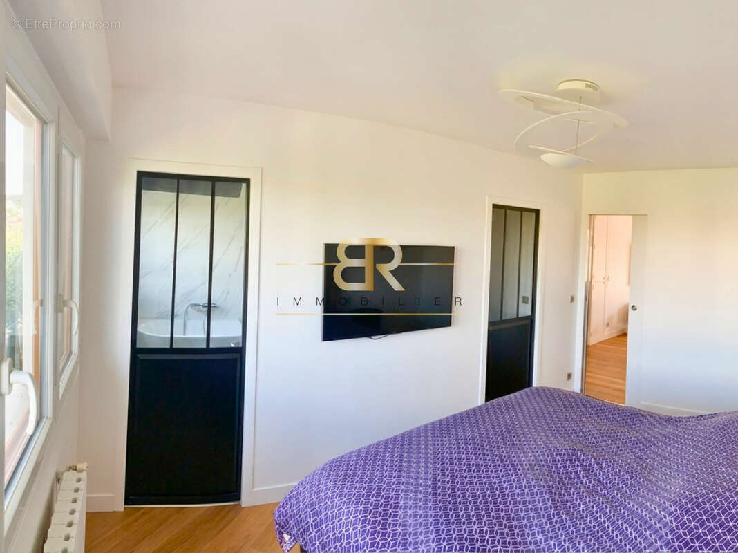 Appartement à SAINT-MAUR-DES-FOSSES