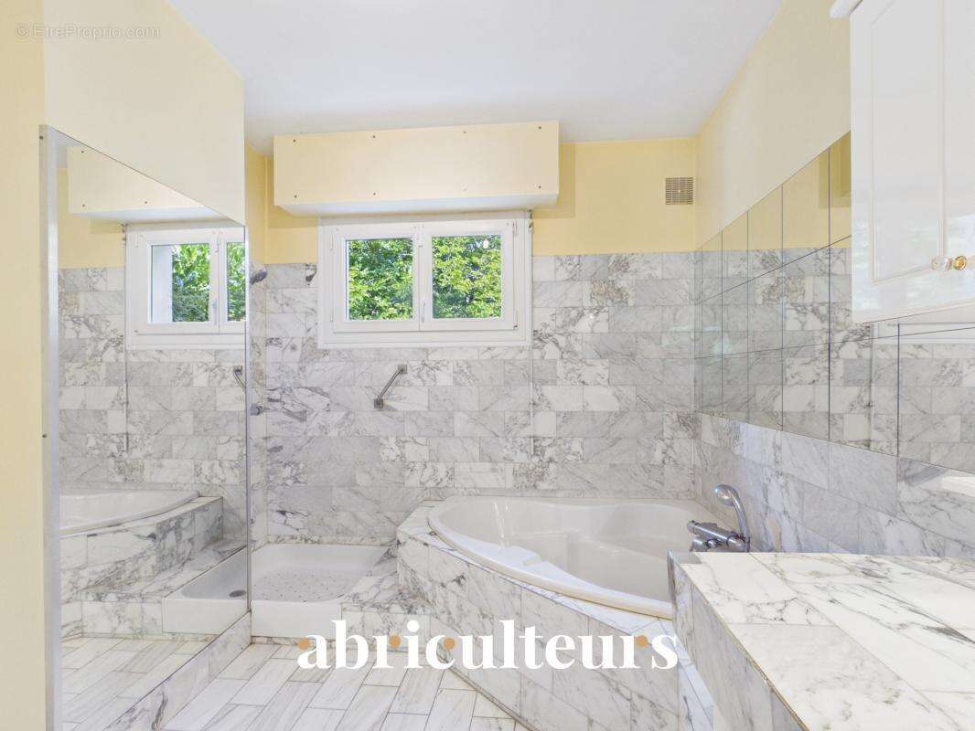 Maison familiale d’environ 160 m² en vente au nord de Vannes (Le Teninio) 56000 - photo 13