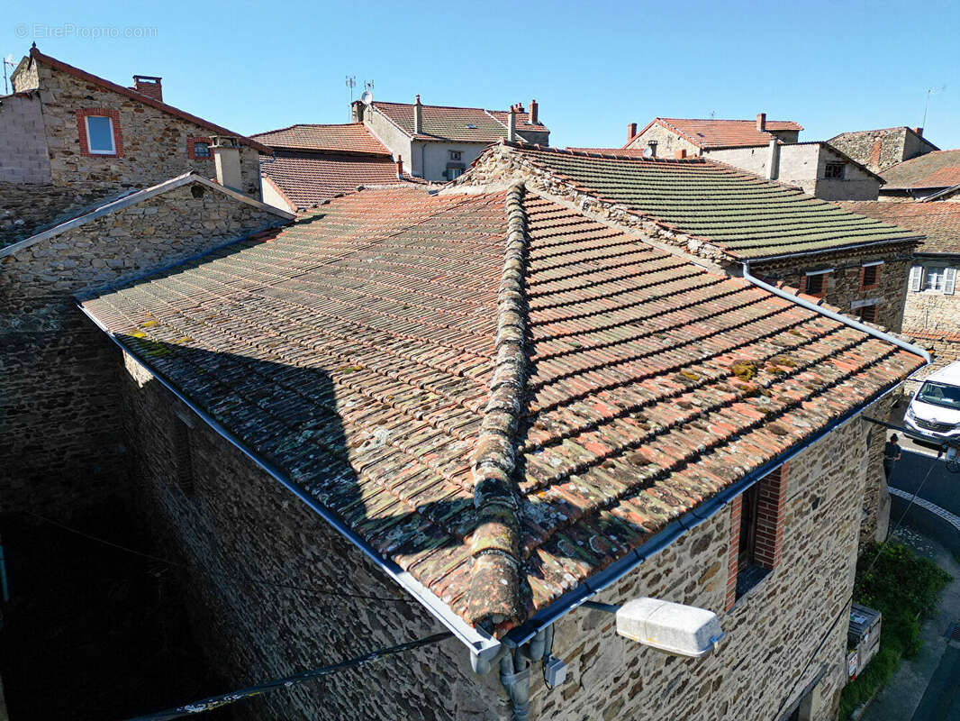Corps de ferme Champagnac Le Vieux 160 m2 - photo 10