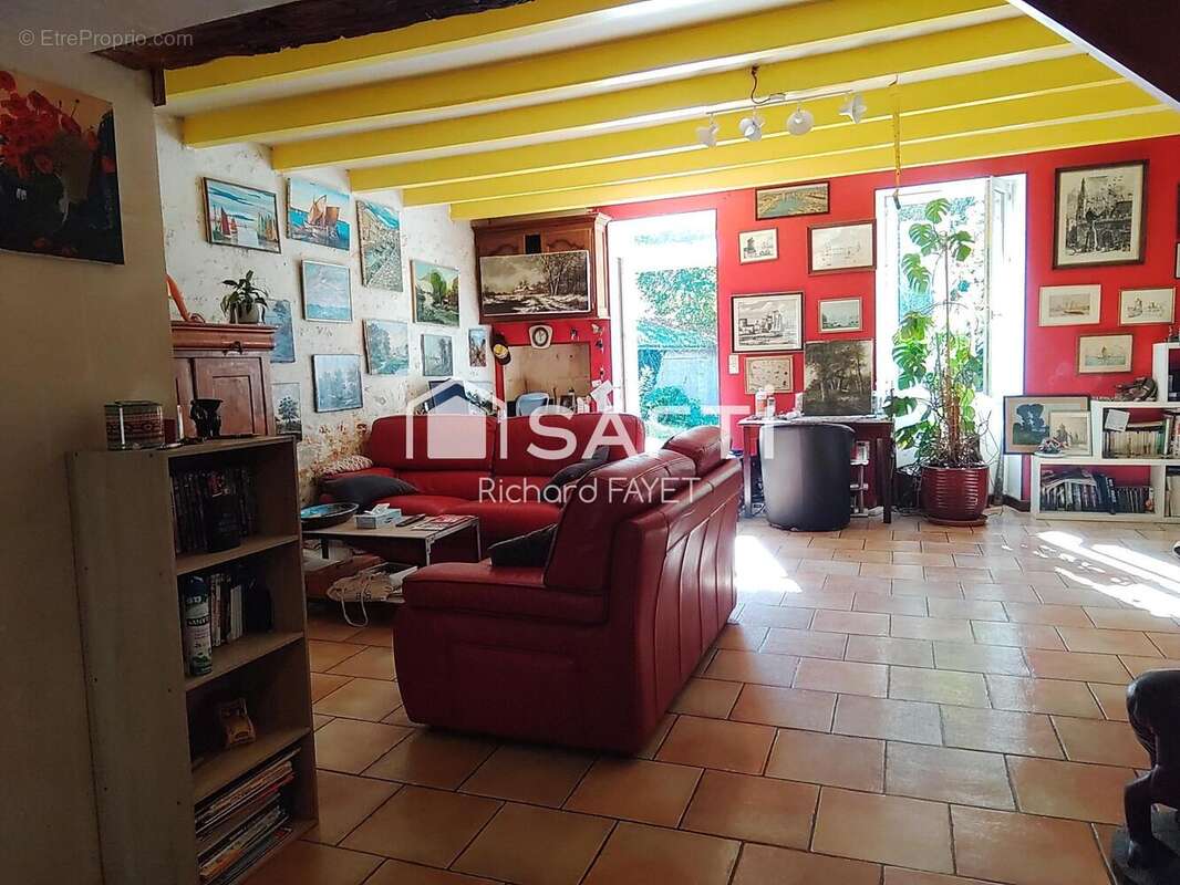 Photo 3 - Maison à NIEUL-LE-VIROUIL