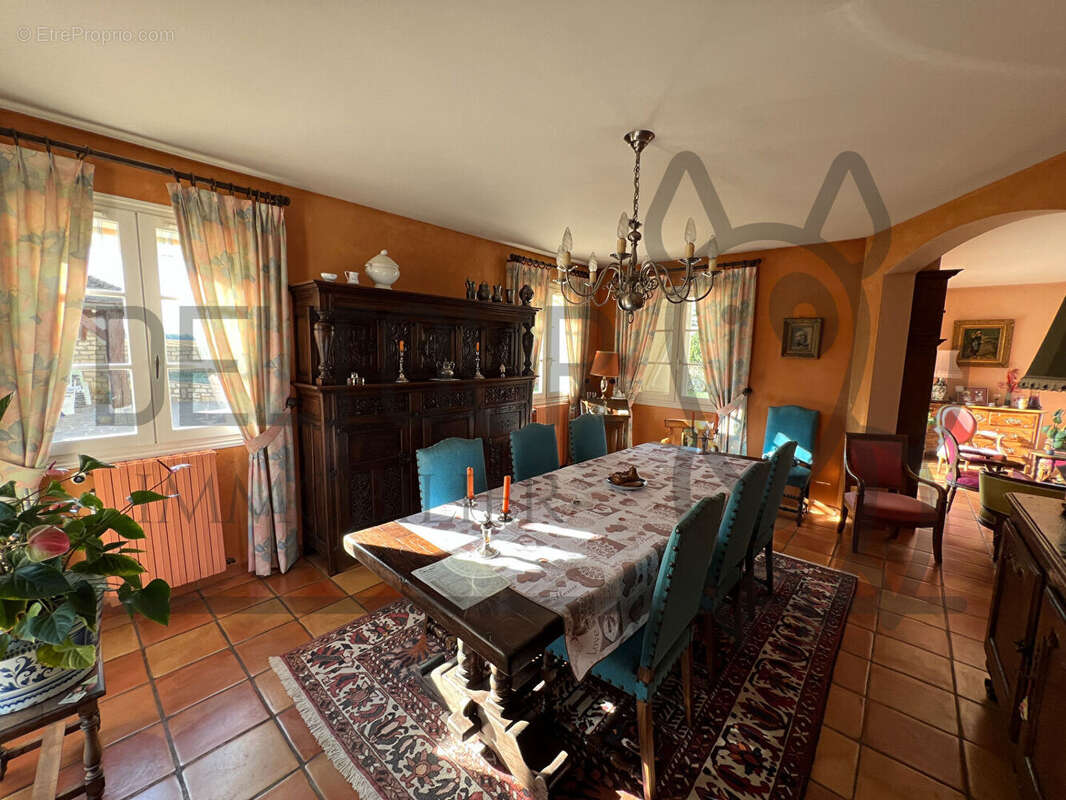 Maison à COULOMMIERS