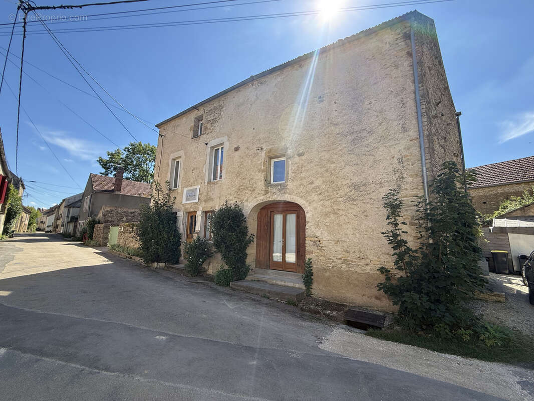 Maison à SAINT-PERE