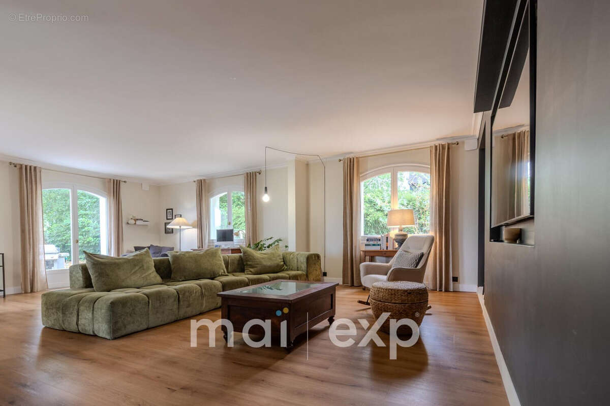 Maison 190 m² à Kervignac  - photo 9