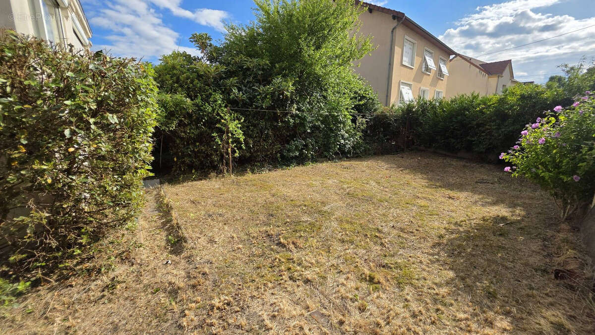 Maison à TREMBLAY-EN-FRANCE