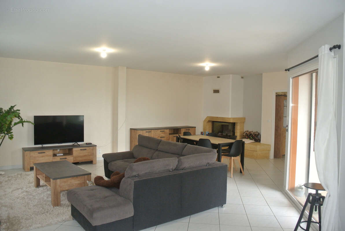 Maison à MIRAMONT-DE-GUYENNE