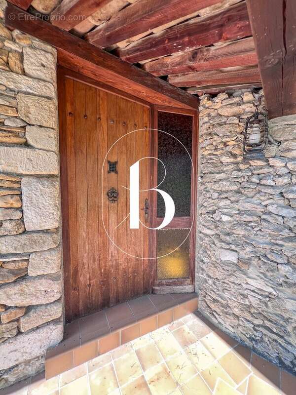 Maison 135 m² à Goudargues  - photo 8