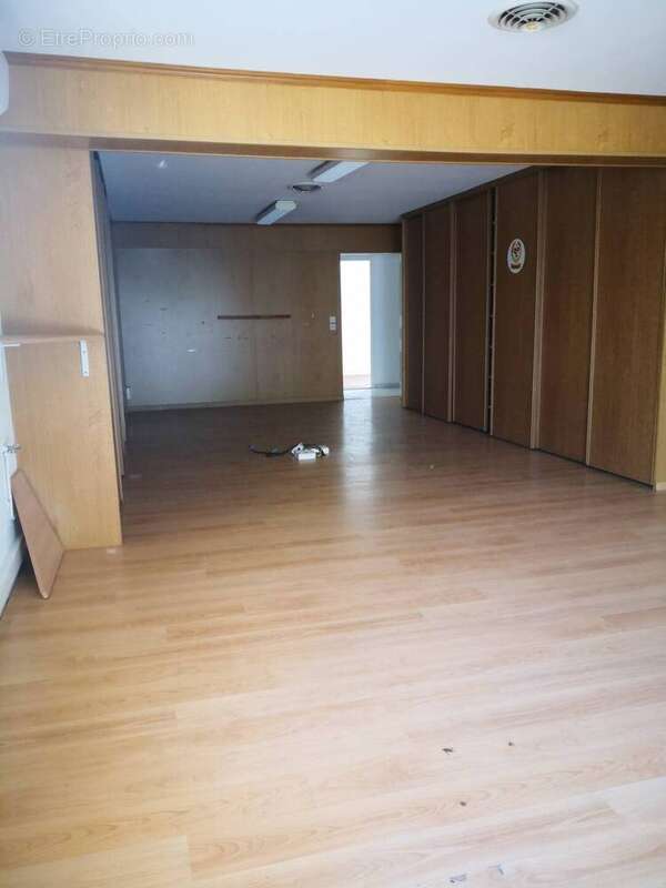 Autre à ROQUEBRUNE-SUR-ARGENS